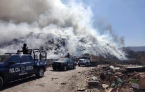 Tras 20 horas, controlan incendio en vertedero de Culiacán