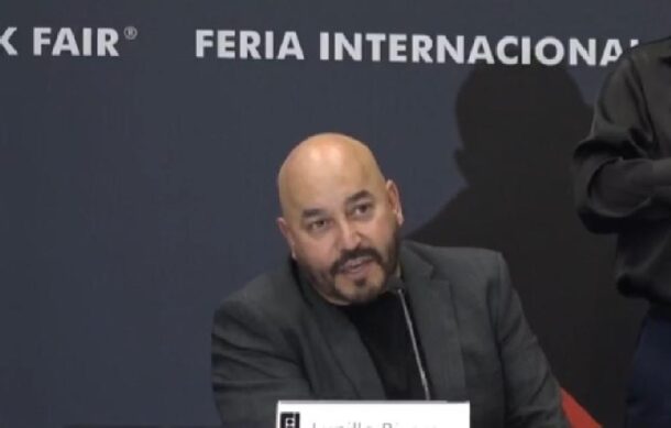 Lupillo Rivera presenta en la FIL “Tragos Amargos”