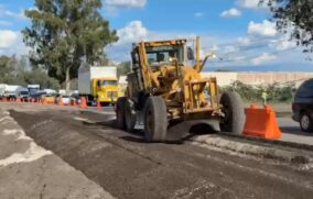 Entrega SICT maquinaria para repavimentación de carreteras
