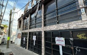 Investigan presunto robo de autopartes tras incendio en local de Tonalá