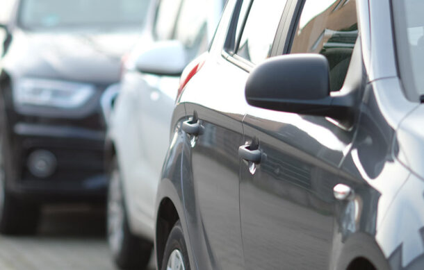 Tianguis provoca caos vial en la Col. San Pedrito