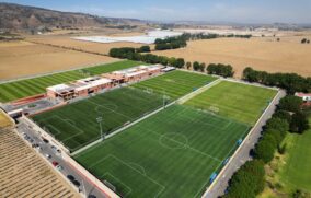 Las Selecciones de Colombia y Corea del Sur visita la Academia Aga