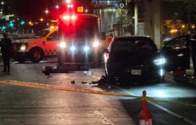 Muere motociclista ras choque con automóvil en la Colonia Americana