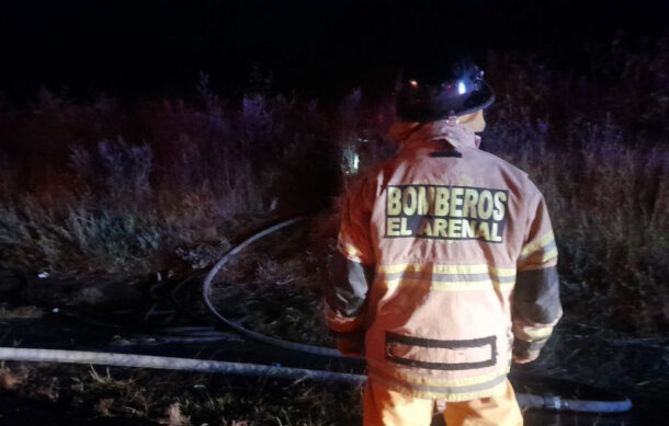 Controlan fuga de hidrocarburo en poliducto de Pemex en la autopista Guadalajara-Tepic