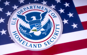 DHS lanza operativo “Catahoula Crunch” en Nueva Orleans; crece presión federal sobre migrantes