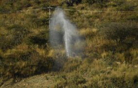 Fuga en ducto de Pemex obliga a cerrar vialidades en Tlajomulco