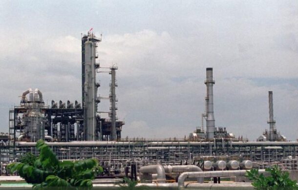 Pemex lanza licitaciones para obras en refinería Francisco I. Madero