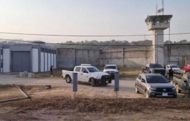 Explosión en penal de Puerto Vallarta se registró en el área de lavandería: Lemus