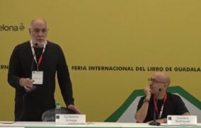 Guillermo Arriaga presenta su nueva obra literaria en FIL Guadalajara