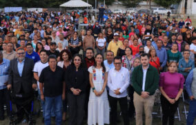 Tlaquepaque entrega 645 títulos de propiedad a familias de cinco colonias