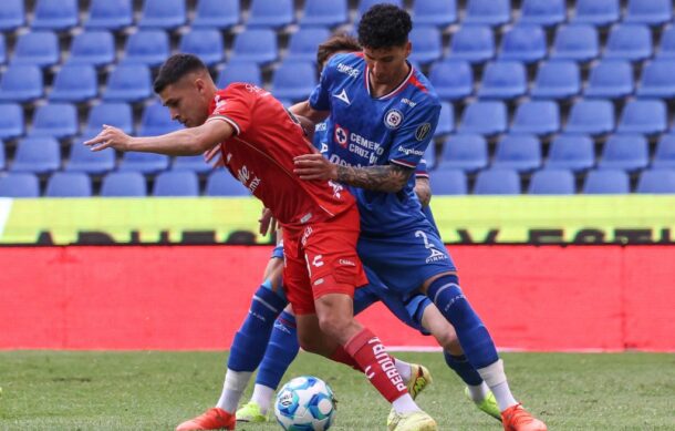 Cruz Azul estrena su nueva sede con triunfo de 2-0 ante Atlas