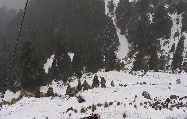 Se pinta de blanco el Parque Nacional Nevado de Colima