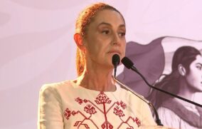 Sheinbaum entrega 200 viviendas en Veracruz