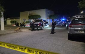 Acribillan a hombre dentro de su automóvil en la colonia Tetlán