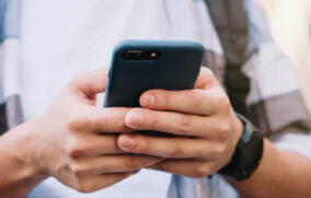 PRI exige suspender registro obligatorio de líneas telefónicas móviles