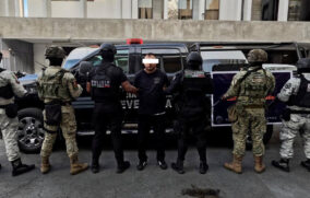 Detienen en GDL a “El Berraco”, presunto reclutador ligado a rifas colombianas y préstamos gota a gota