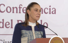 “Tenía permiso desde octubre”: Sheinbaum sobre llegada de avión de la Fuerza Aérea de EU