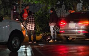 Hombre en situación de calle resulta gravemente lesionado tras atropello en Agustín Yáñez