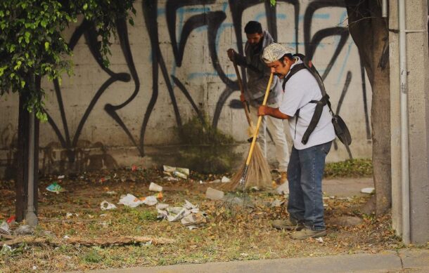 GDL reconoce a personal de Parques y Jardines por su trayectoria