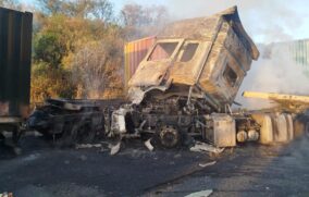 Choque en autopista Zapotlanejo-Maravatío deja un muerto y estragos viales