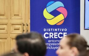 Lanzan distintivo Crece para impulsar inclusión laboral en Jalisco