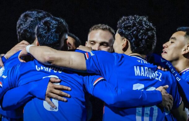 Cruz Azul batalla al final, pero vence a Bravos 4-3