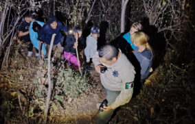 Rescatan a ocho integrantes de una familia extraviada en la Barranca de Oblatos