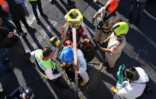 SIAPA realiza operativo de revisión en drenaje de la Col. Americana