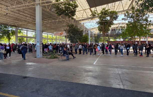 Setran atribuye largas filas en módulo de San Jacinto a falla de internet en el arranque