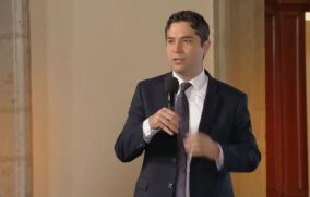 SAT reporta aumento de 4.8% en recaudación durante 2025