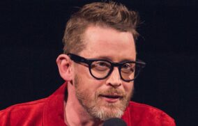 Macaulay Culkin se despide de Catherine O’Hara