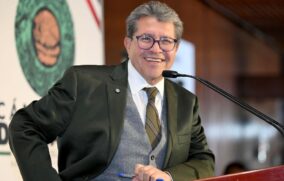Monreal fija plazo a reforma electoral para aplicarse en 2027