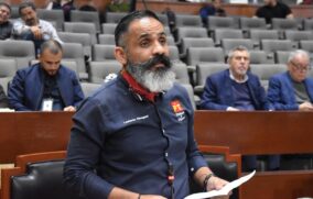 Leonardo Almaguer descarta dejar su diputación