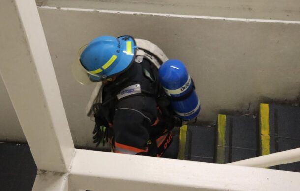 Desalojan a 200 personas por fuga de gas en complejo comercial y habitacional de Zapopan