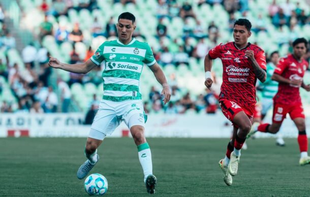 Limpia en el Santos; se va Francisco Rodríguez y Omar Tapia asume como interino