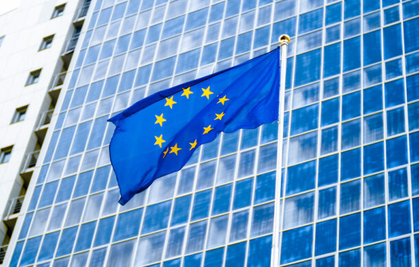 UE pide a Estados Unidos reducir aranceles tras fallo de la Corte Suprema