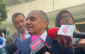 Exigen intervención de FGR contra exvocero de AMLO