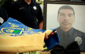 Rinden homenaje póstumo a custodio fallecido en motín en Puerto Vallarta