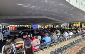 Gobernador Lemus se reúne con cabildo de Tequila