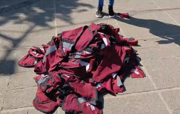 Promotores turísticos celebran captura de alcalde y rompen chalecos en Tequila