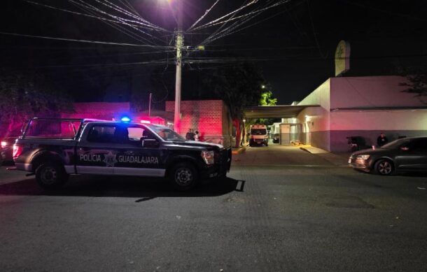 Atacan a balazos a conductor de plataforma y a su hija de nueve años en GDL