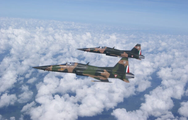 México conmemora el Día de la Fuerza Aérea y reconoce su labor histórica y social
