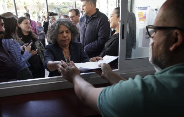 Candelaria Ochoa denuncia por violencia política a Pablo Lemus