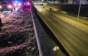 Muere adolescente tras caer de motocicleta en Periférico Norte