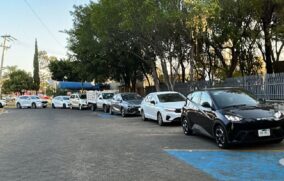 Vacunación contra sarampión provoca caos vial en Av. López Mateos