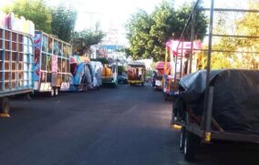 Vecinos denuncian bloqueo de la calle 34 con juegos mecánicos