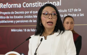 Reforma de pensiones no afectará a trabajadores sindicalizados, aclara consejera jurídica