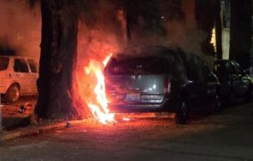 Incendios de autos serían reacción del crimen a operativos en Pueblo Quieto