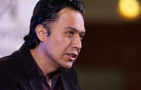 Marx Arriaga deja la SEP tras cien horas atrincherado