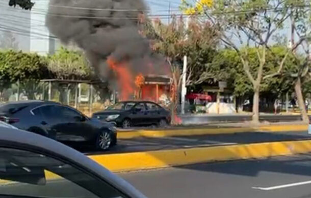 Declaran Código Rojo en Jalisco tras narcobloqueos en la ZMG y el interior del estado